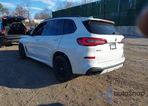 2022 BMW X5 xDrive40I z USA, uszkodzony, nr VIN 5UXCR6C00N9N41195